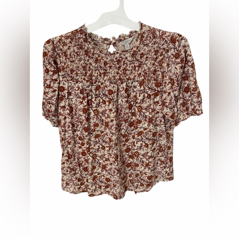 Lucky Brand Smocked Floral Peasant Top M 100% Cotton Boho Ruffle Sleeve Blouse